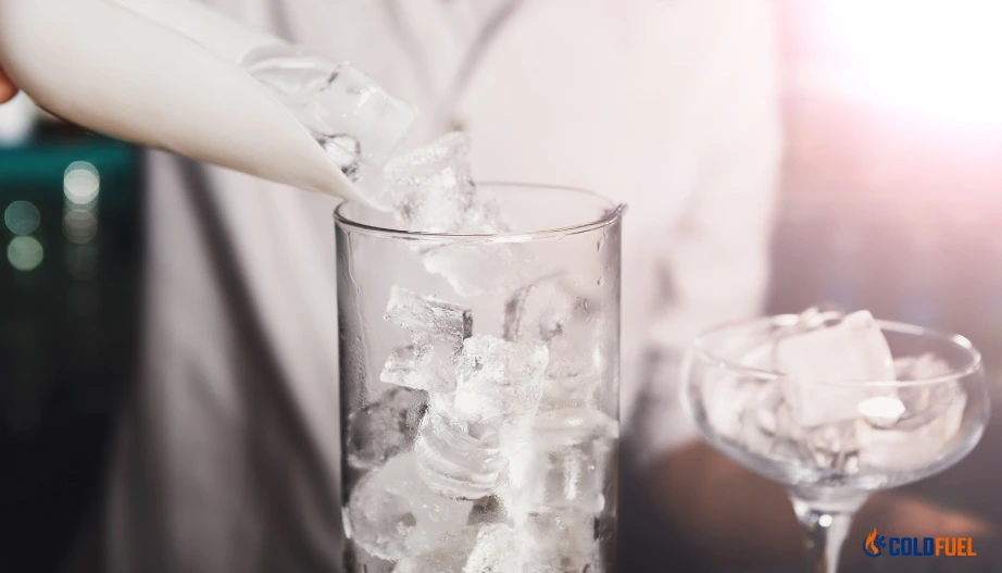 signs your commercial ice machine needs professional repair